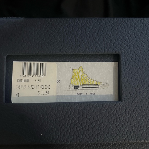 Dior converse $600 used once. - Picture 2 of 6